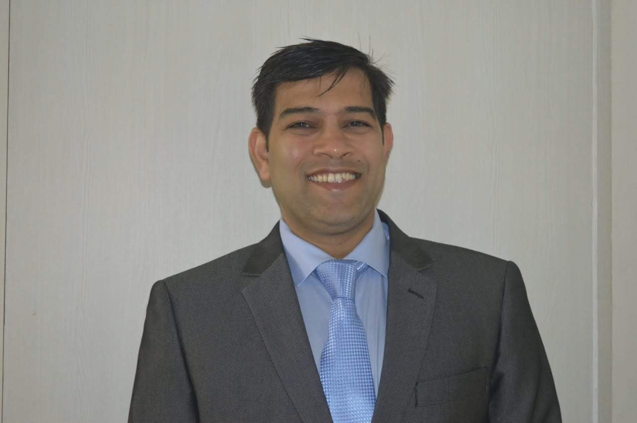 Dr Manjul